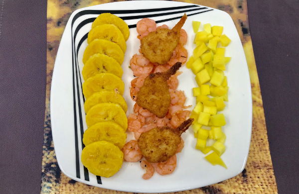 Camarones con mango y plátano